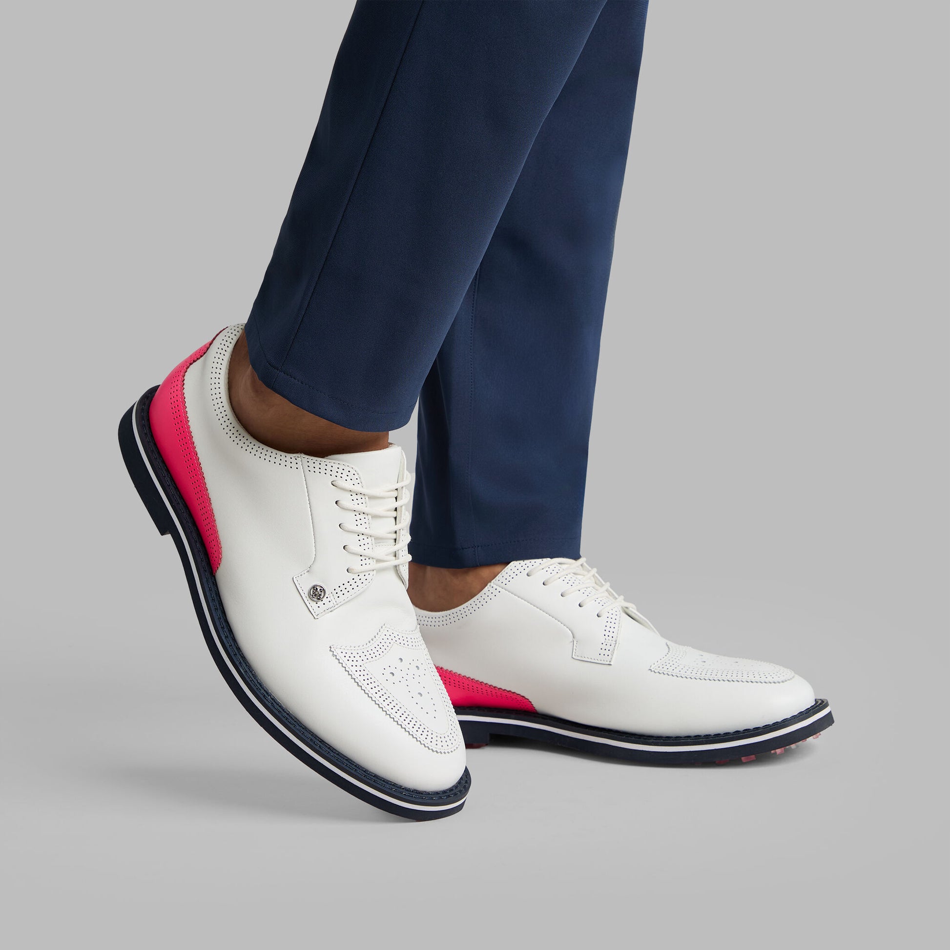 G/FORE GALLIVANTER LEATHER BROGUE GOLF SHOE